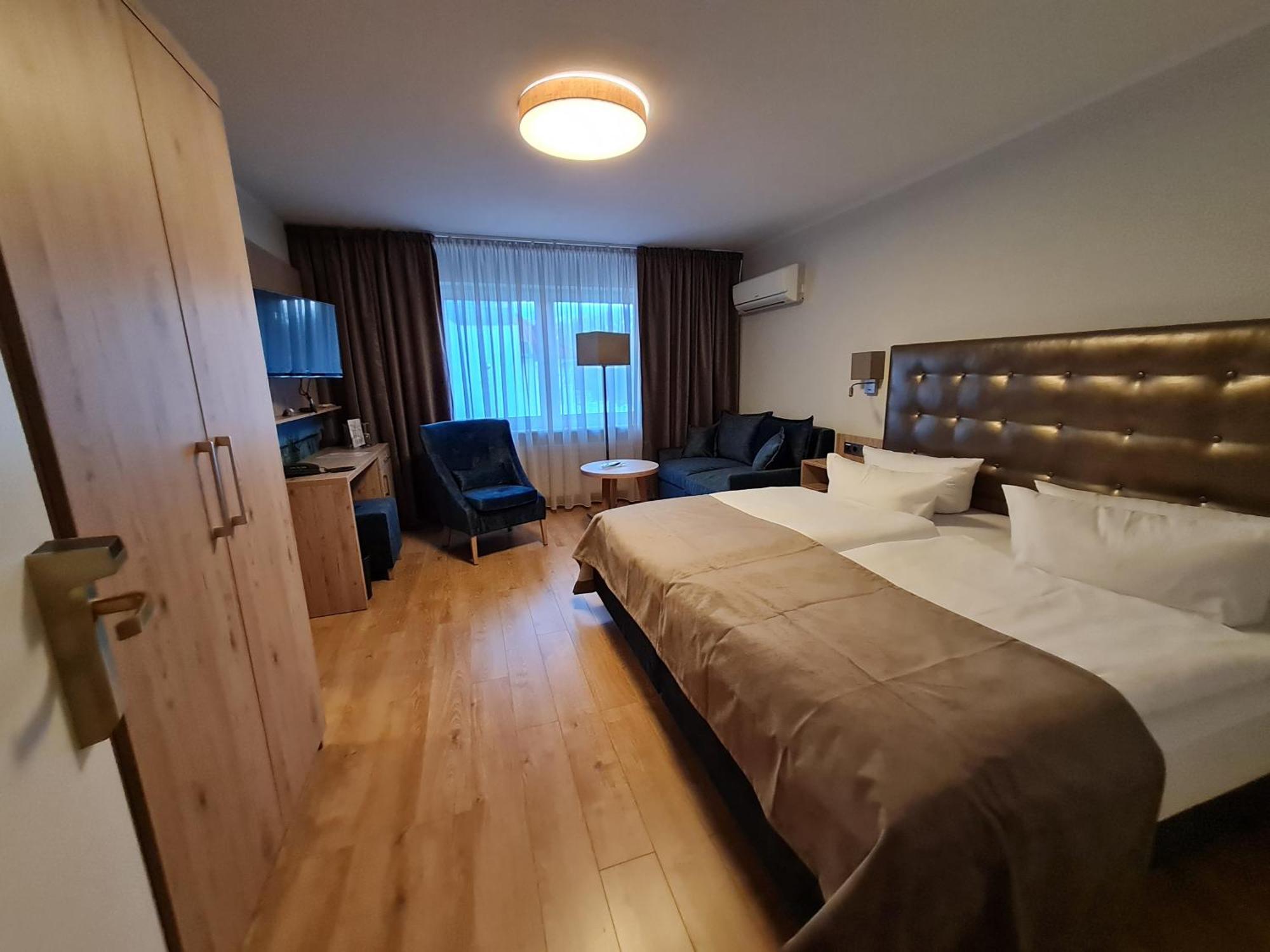 Seehotel Fahrhaus Бад Цвишенан Екстериор снимка